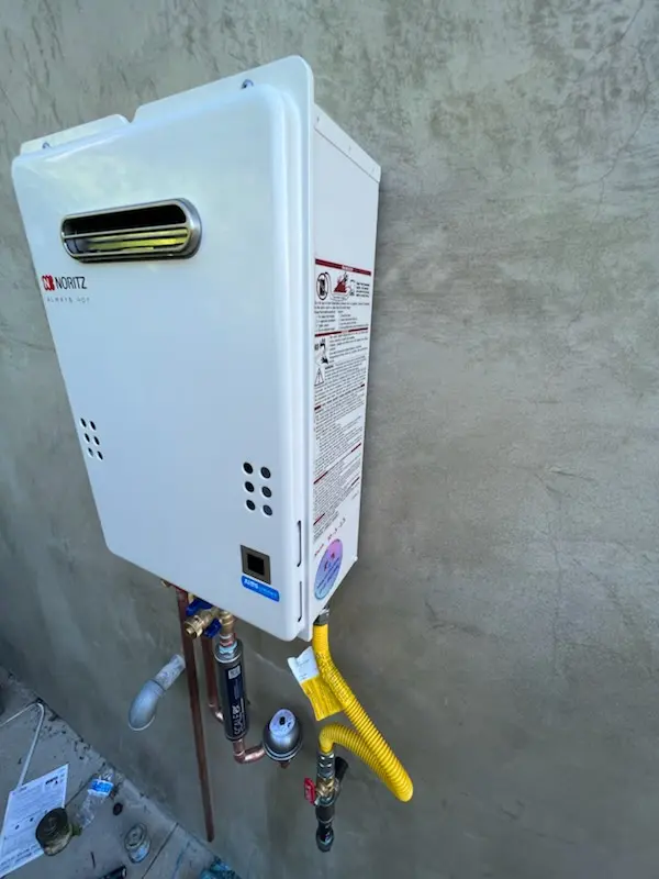 Tankless water heater installation for Lavaca homes